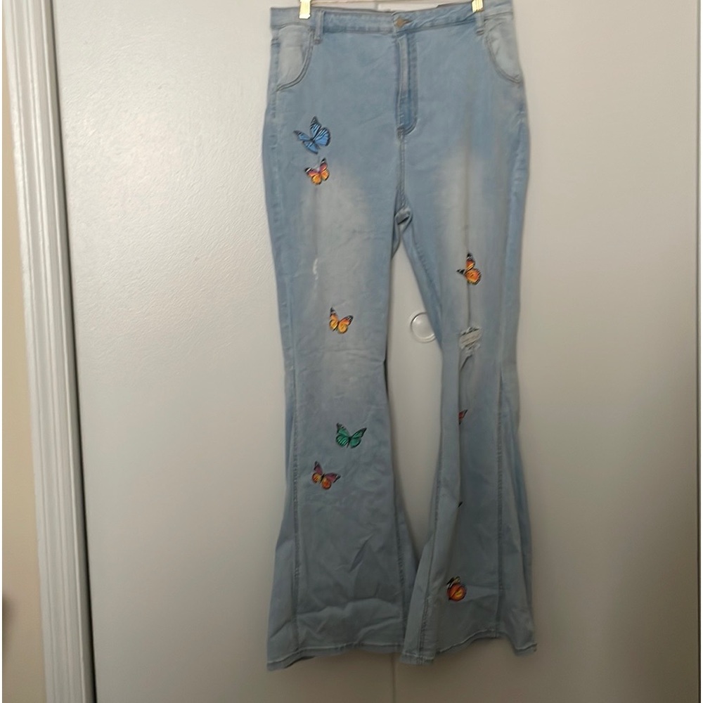 Fashion Nova• NWT•Butterfly Flare Pants (16)